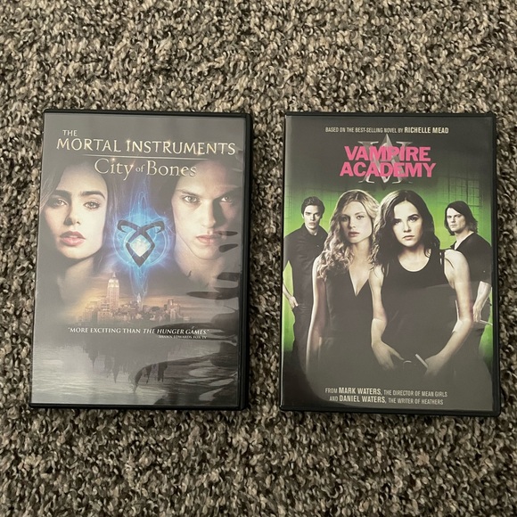Young Adult Fantasy Duo: Mortal Instruments City of Bones AND Vampire Academy - Picture 1 of 1